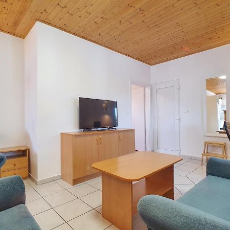 Krisztian Apartmanhaz ボニャルツバシュ エクステリア 写真