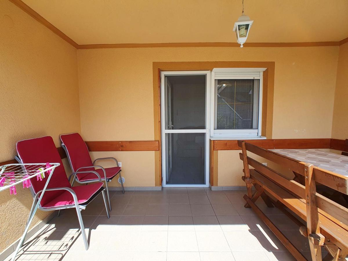 Krisztian Apartmanhaz ボニャルツバシュ エクステリア 写真